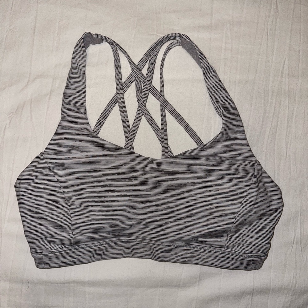 Lululemon free to be serene bra